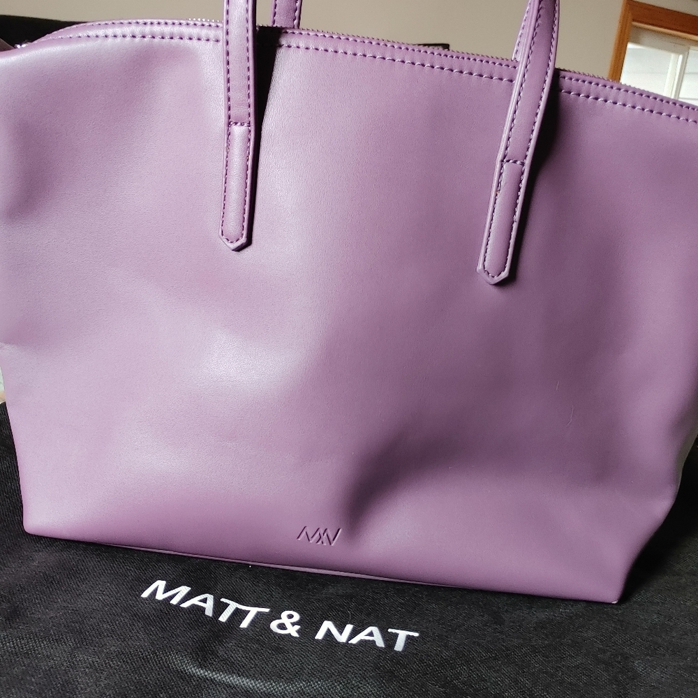 Tote - Picture 5 of 6